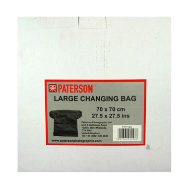 SACO NEGRO PATERSON 68X76 CM