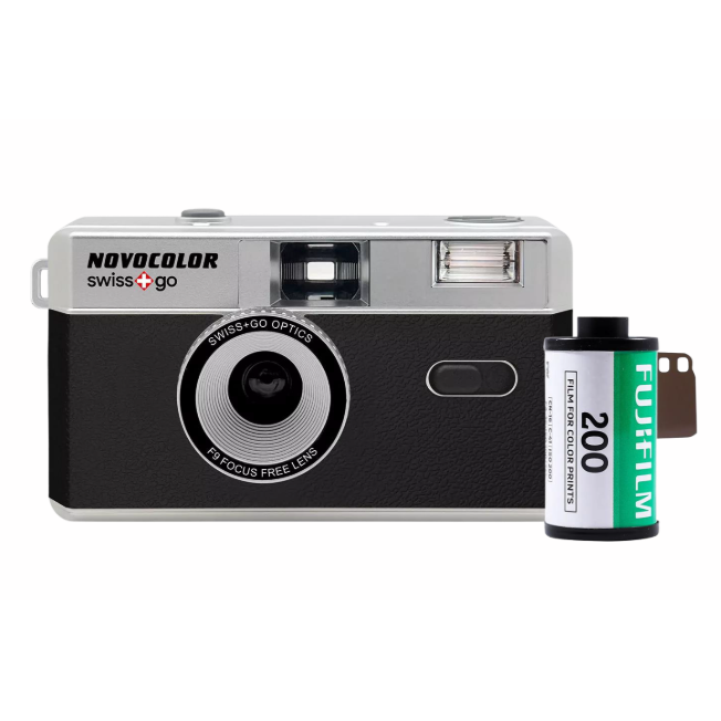 CAMARA NOVOCOLOR SWISS-GO + PELICULA FUJIFILM 200 36